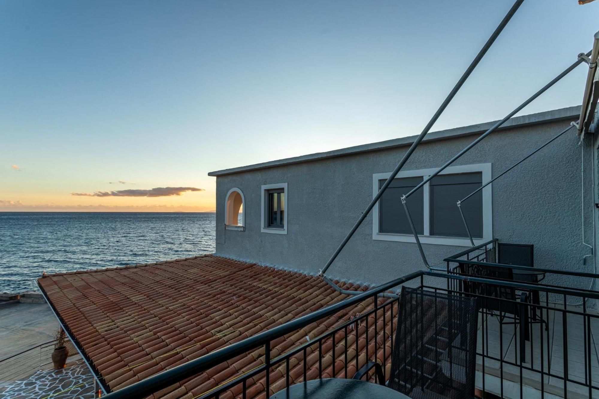 Marina Aparthotel Kardhamili Exterior foto