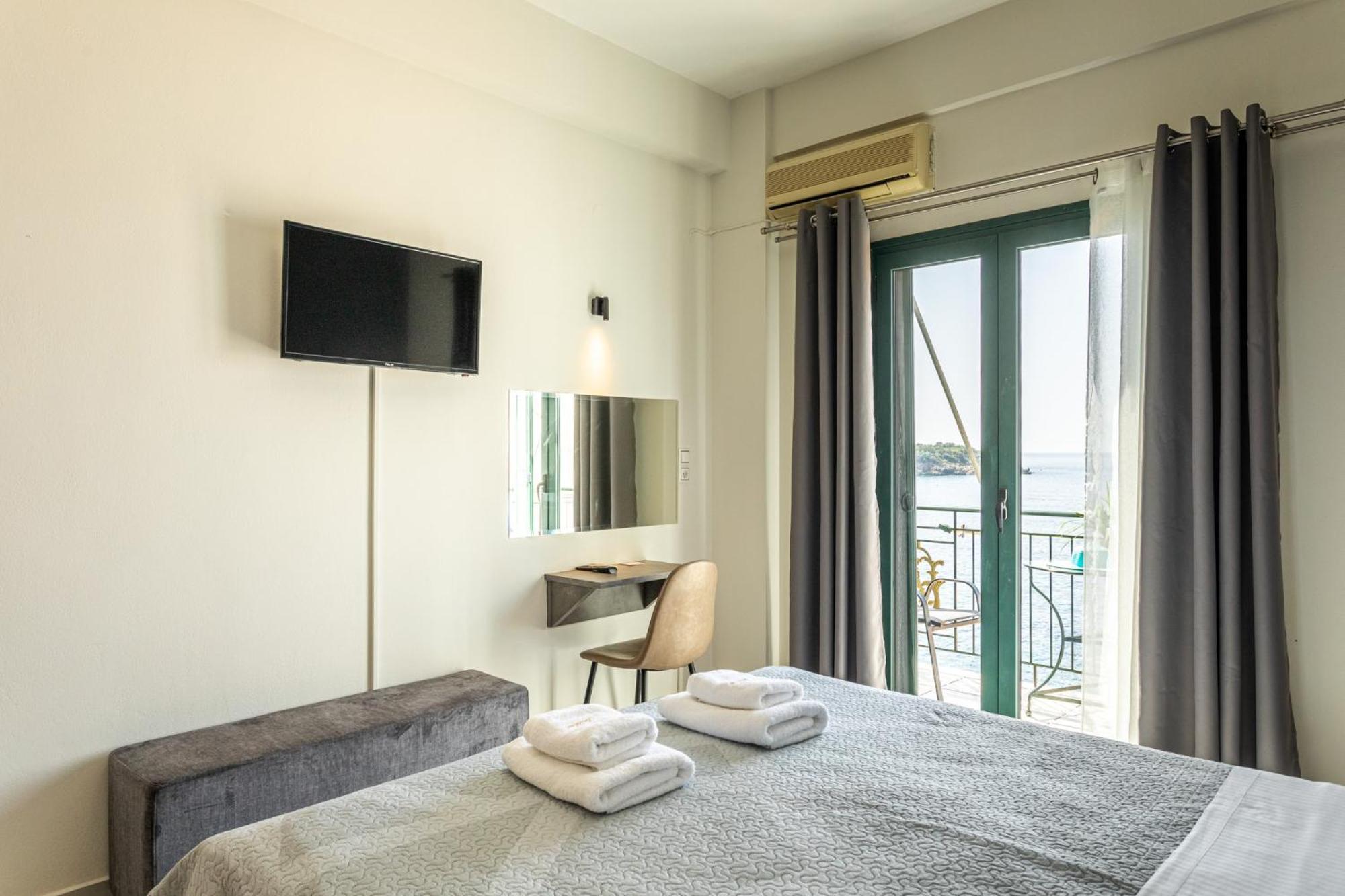 Marina Aparthotel Kardhamili Exterior foto