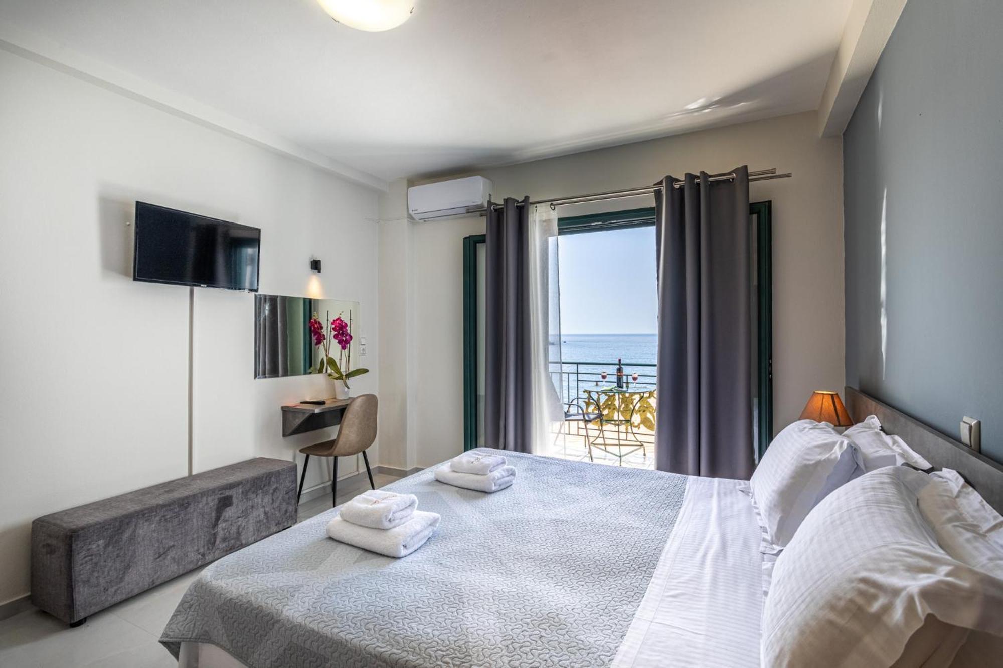 Marina Aparthotel Kardhamili Exterior foto