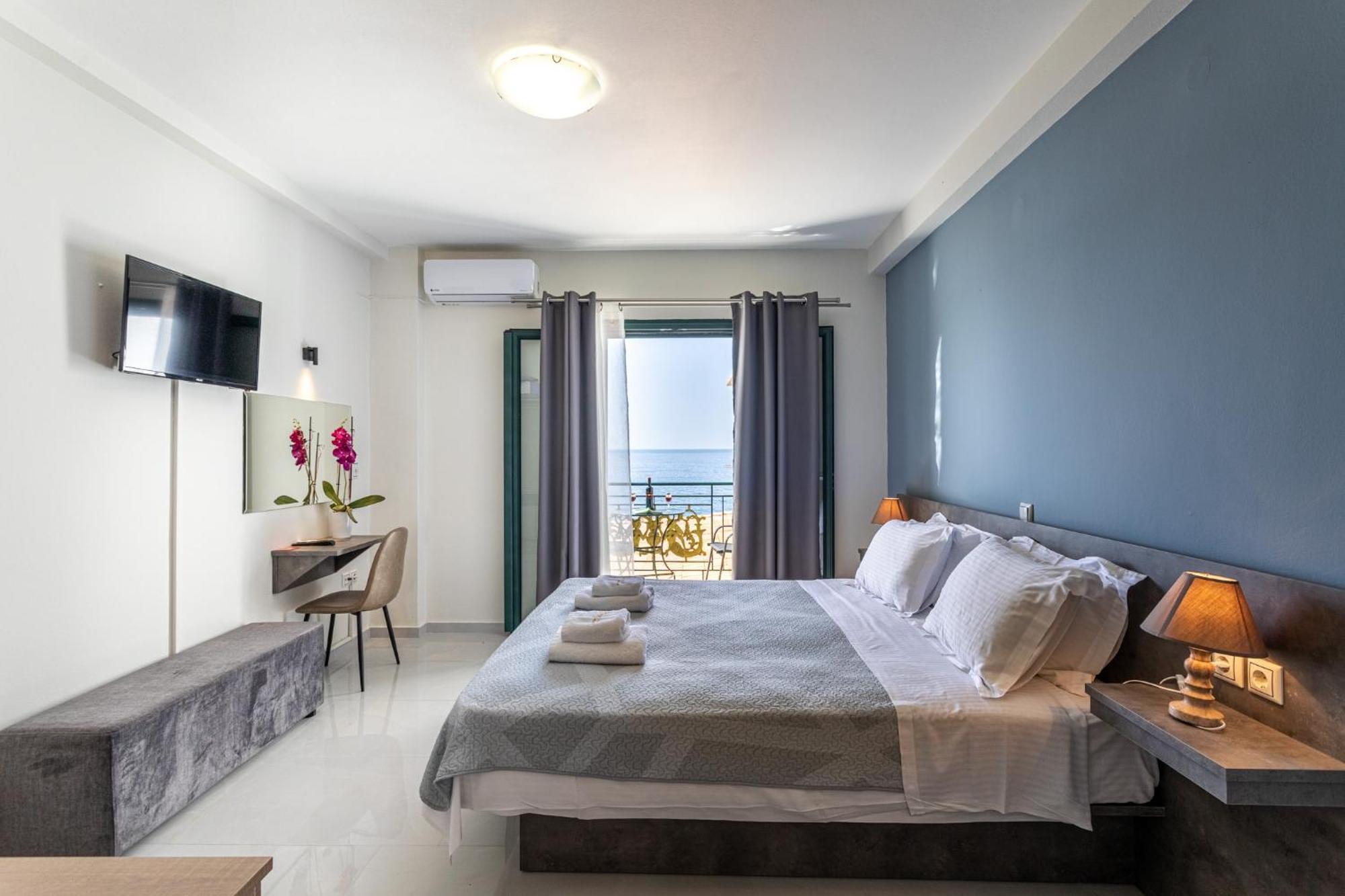 Marina Aparthotel Kardhamili Exterior foto